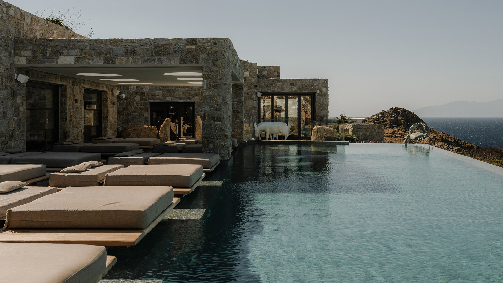 Comus Infinity Pool